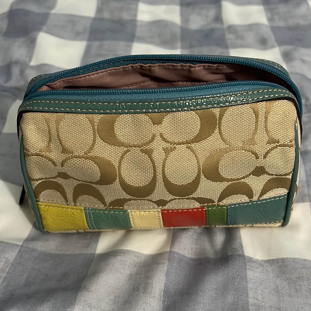 💥COACH MAKE UP BAG💥